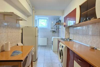Apartament cu 2 camere in Micro 18 la etajul 1 - 3