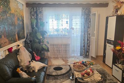 Vand apartament cu 3 camere decomandat in Deva str. Bejan, 2 bai, 2 balcoane - 2