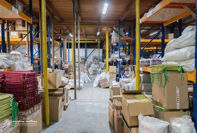 Spațiu industrial, 1100 mp în Iris