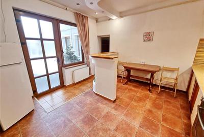 Garsoniera spatioasa de inchiriat in Centrul Istoric al Brasovului - 16