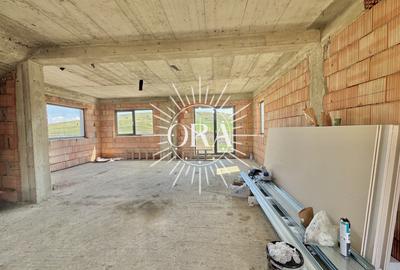 Casă individuală cu 4 camere în Dezmir