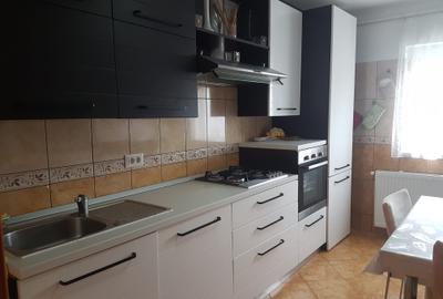 Apartament doua camere, semidecomandat, etaj trei, bucatarie mare, Bistrita Lac - 18