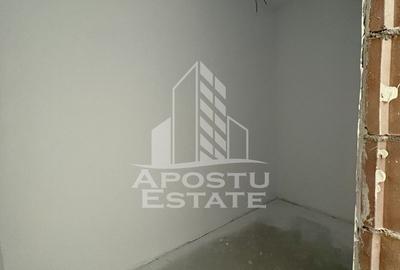 Duplex cu 4 camere, dressing si 3 bai. Toate utilitatile, la asfalt. - 18