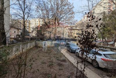 Vânzare Casă / Vilă cu 11 camere  în zona Iancului - 57