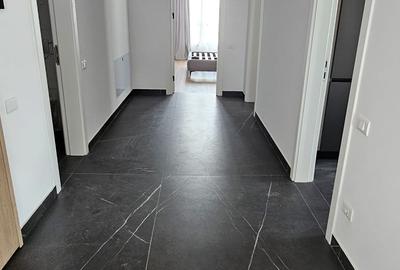 Apartament cu 3 camere decomandat în Tineretului