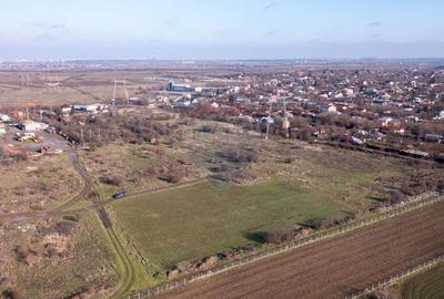 Teren Construcții intravilan de 58075 mp, în Novaci