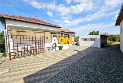 Casă individuală cu 4 camere în Central