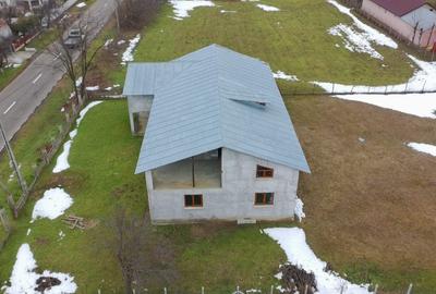 Casa mare la șoseaua județeana+1487 teren - 1