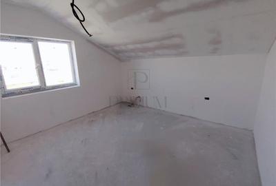 Duplex spatios - personalizare interioara - zona populata - 4