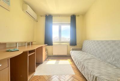 Apartament cu 3 camere de vanzare - Zona Soarelui - 8