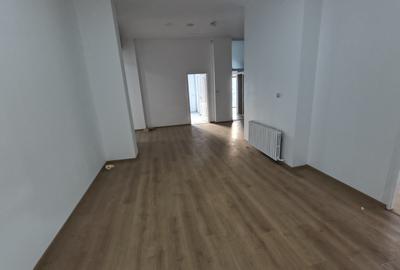 Ultracentral Promendata Stefan cel Mare-cladire interbelica diverse activitati - 12