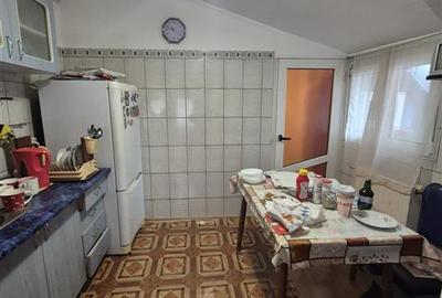 Zona str.Plevnei-Poem Cafe, Apart 4 cam in vila 102 mp utili - 10