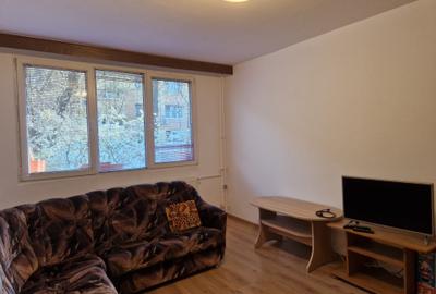 Garsonieră decomandată, mobilată în Drumul Taberei