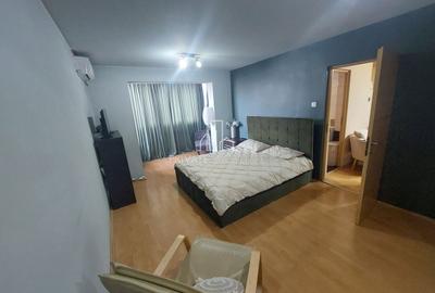 Apartament 2 Camere, Hol Pătrat, De Vanzare, Zona Semicentrala - 3