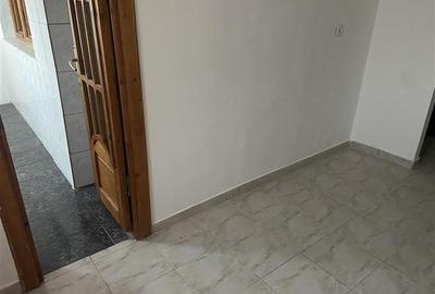 Apartament 2 camere , zona Inspectoratul Scolar , 54 mp , decomandat , liber - 8