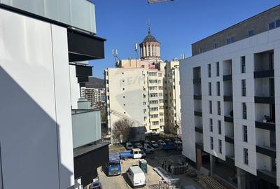 Apartament cu 2 camere decomandat în Vasile Alecsandri