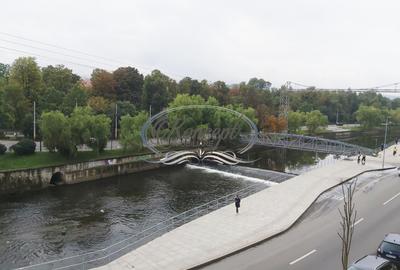 Apartament cu 3 camere semidecomandat în Semicentral