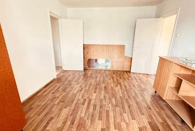 Apartament 2 camere  Centrul Civic, zona Harmanului, etaj 1 - 3