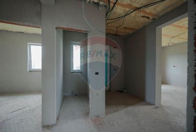 De vânzare casă semifinisată cu 3 camere, 455 mp teren, în Cihei - 11