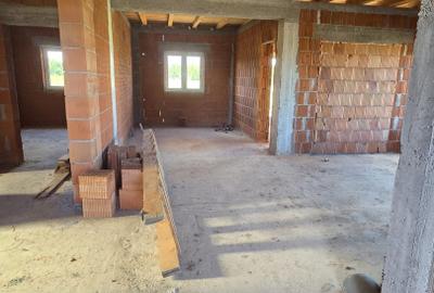 Casa in rosu - Paulesti, str. Andrei Muresanu - 6