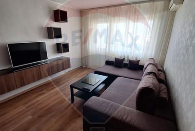 Apartament cu 3 camere decomandat, mobilat în Lacul Tei