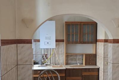 Apartament 3 camere- decomandat-zona Calea Calarasilor / Hala Traian - 8
