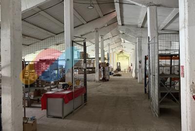 Complex industrial de vânzare – 2 hale producție + clădire birouri + parcare, ac - 12