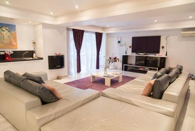 Apartament cu 4 camere decomandat în Dorobanți