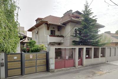 Vila de inchiriat pentru birouri, Unirii rond Alba Iulia, curte - 1