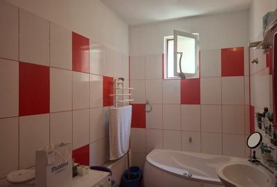 Vanzare | Vila Moderna | Curte 1050 Mp | Investitie | - 15