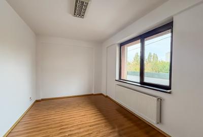 APARTAMENT 3 CAMERE JIULUI + TEREN (4 LOCURI DE PARCARE EXTERIOARE) - 2