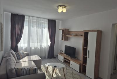 Apartament cu 2 camere semidecomandat, mobilat în Centrul Civic