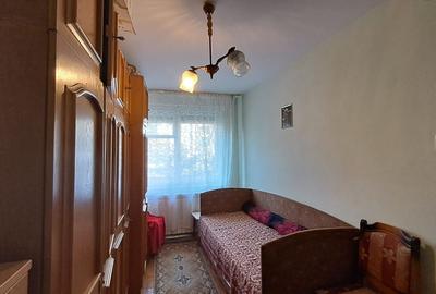 Apartament cu 3 camere, parter inalt, zona Sovata-malul Crisului - 9