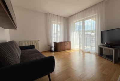 Apartament cu 3 camere decomandat în Florești