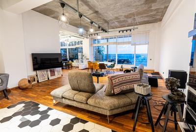 Apartament cu 4 camere, mobilat în Pipera