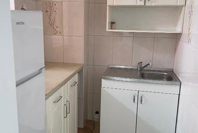 Garsonieră decomandată în Drumul Taberei