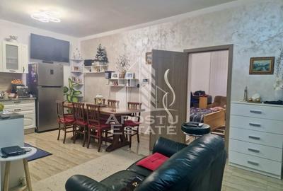 Casa cu 4 camere, , centrală proprie ,zona Parneava - 4