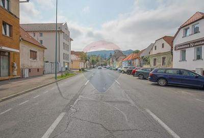 Comision 0 %! Pensiune cu 12 camere de vânzare, str. De Mijloc! - 35
