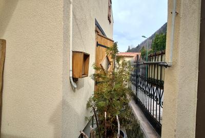 CASA INDIVIDUALA CENTRU ISTORIC CU PRIVELISTE-FARA CURTE-130MP= 1515 EURO/MP - 3