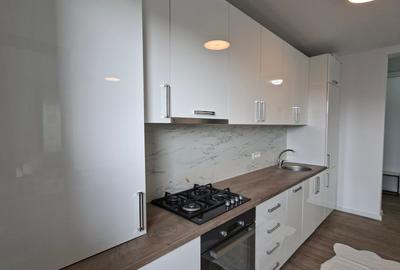 Bloc nou,  apartament   cu  parcare si curte proprie. - 3