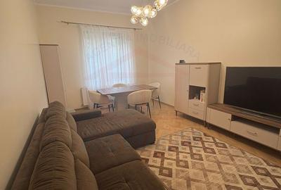 🏢De închiriat apartament 2 camere, Centru, 550 euro - 3