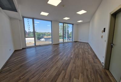 Spațiu comercial, 40 mp în Lipovei