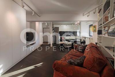 Apartament cu 2 camere semidecomandat, mobilat în Central