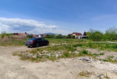 Parcela de teren in zona linistita dar usor accesibila - 4