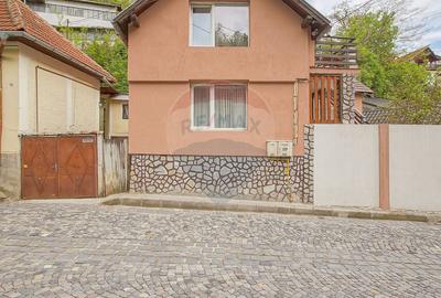 CASĂ INDIVIDUALĂ ÎN SCHEI    STRADA PIATRA MARE - 35