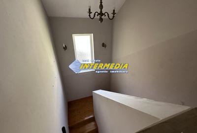 Proprietate 2 case curte pavata Teren 700 mp Hotel CETATE gard utilitati - 12