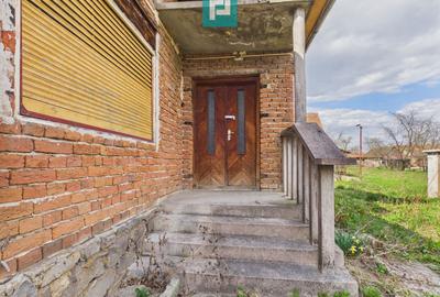 Casă cu teren de 1800 mp, în Buteni, Arad - 2