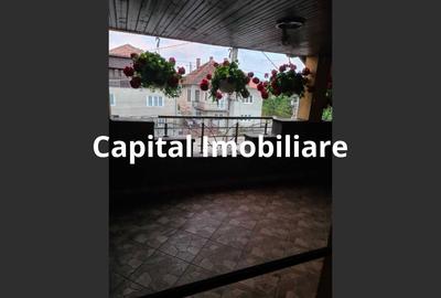 Vilă de vânzare, 7 Camere, 350 mp, Saula - 3