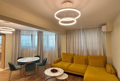 Apartament cu 3 camere, mobilat în Aviației