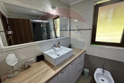 Apartament la casa de inchiriat + Curte privata + Parcare - 6
